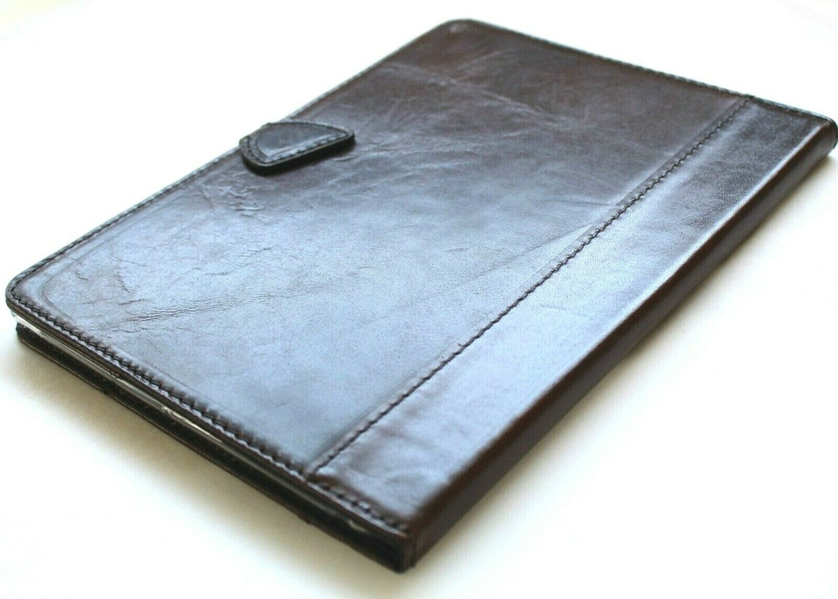 Vintage leather iPad 10.2 case by DAVISCASE with flip cover, credit card slots, slim design, handmade hard shell for 9th gen.