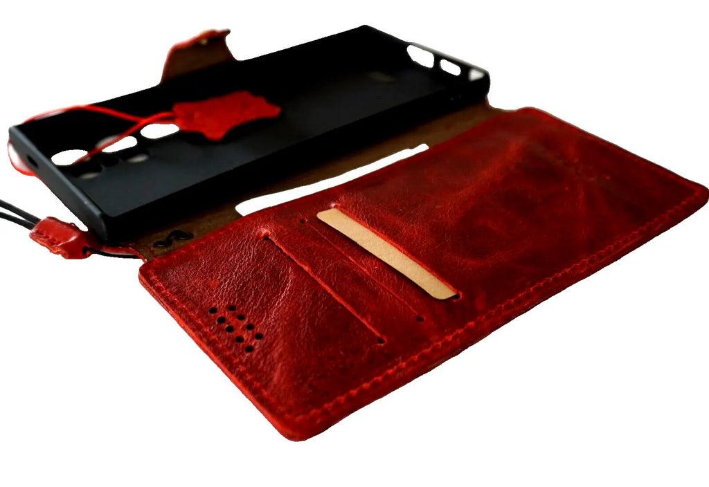 Handmade genuine leather phone case for Galaxy S26, S24, S25 Ultra FE Plus, Z Fold8, in red wine with wallet and clasp by DAVISCASE.