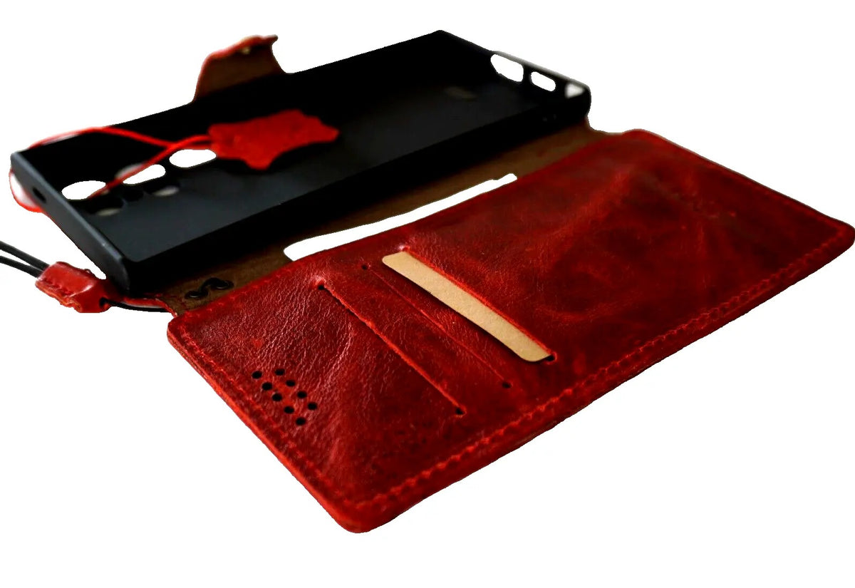 Handmade genuine leather phone case for Galaxy S26, S24, S25 Ultra FE Plus, Z Fold8, in red wine with wallet and clasp by DAVISCASE.