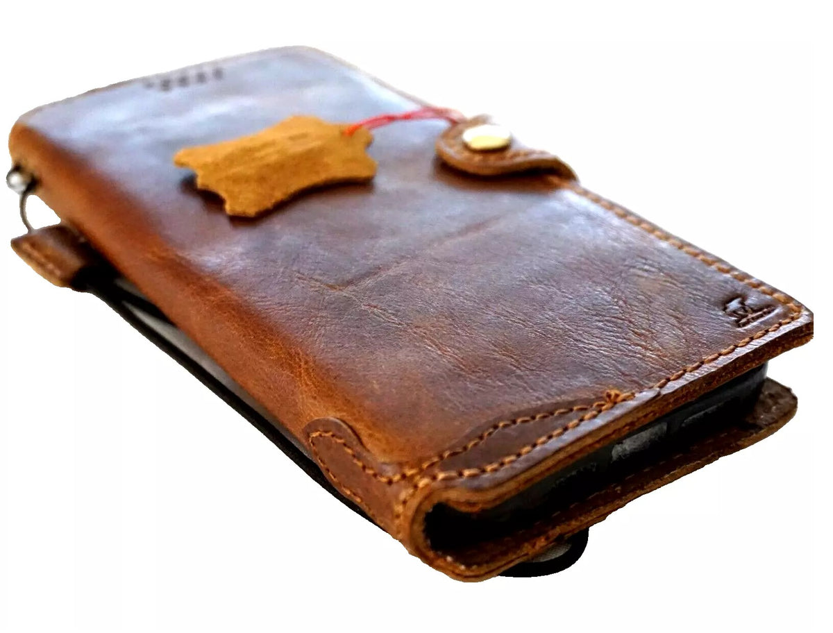 Handmade vintage tan leather phone case for iPhone 15, 16, 17 Pro Max, Air, 8 Plus, SE, by DAVISCASE with wallet features.