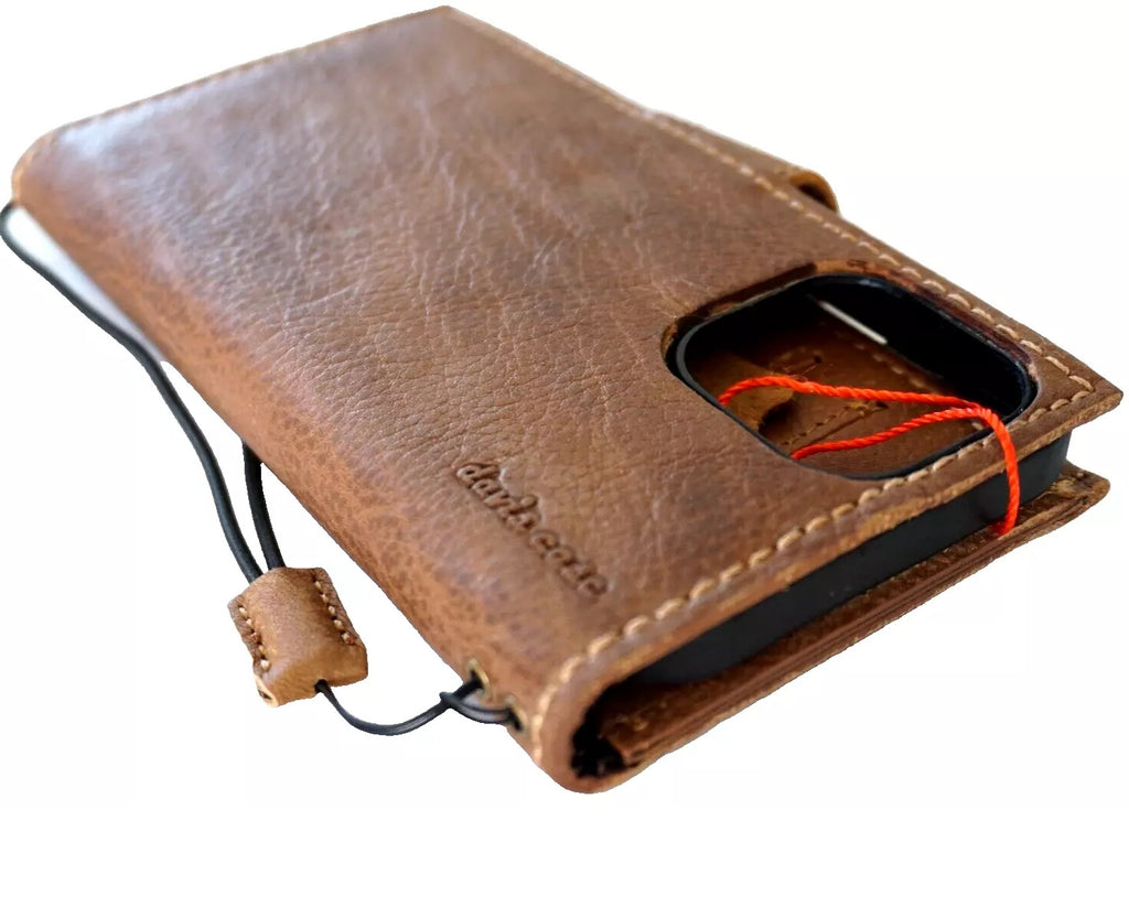 Handmade genuine leather phone case for iPhone 12-17 Pro Max and Air 8 Plus with zipper, vintage wallet design by DAVISCASE.