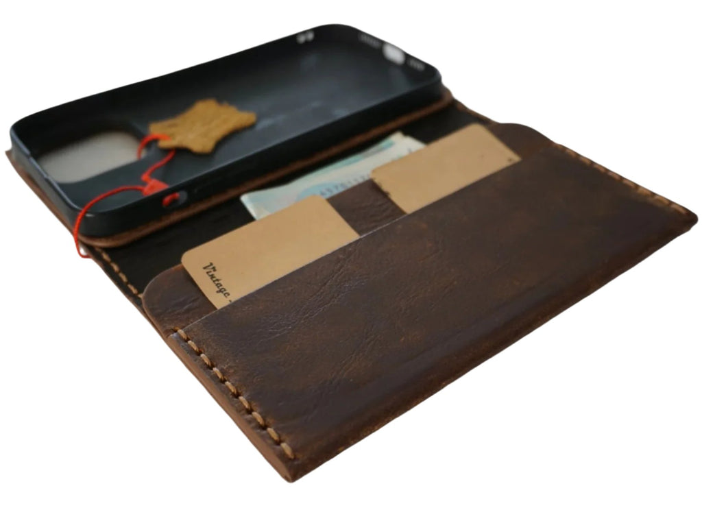 Handmade genuine leather phone case for Asus Zenfone 11 Ultra by DAVISCASE, featuring a wallet-style design and soft texture.