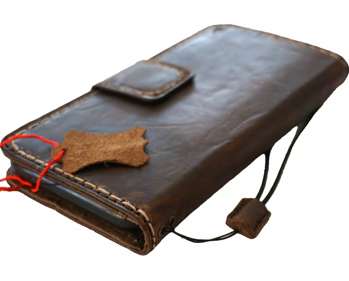 Handmade genuine leather phone case for iPhone 13-16 Pro Max with removable wallet, magnetic closure, by DAVISCASE.