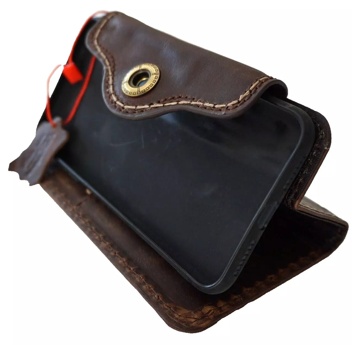 Handmade genuine leather phone case for iPhone 13-17 and SE, featuring magnetic closure and wallet book design by DAVISCASE.