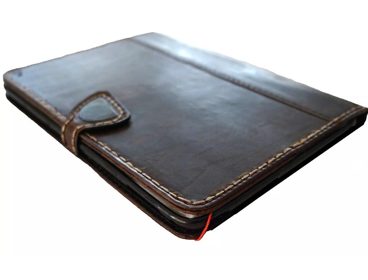 Genuine leather case for Apple iPad Mini 7th-6th generation, handcrafted by DAVISCASE, with precise cutouts and elegant design.