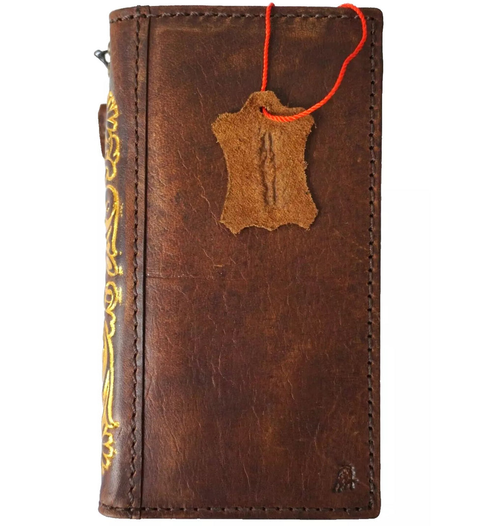Handmade genuine leather wallet case for Galaxy Z Fold 3-7 by DAVISCASE, featuring gold stamp art and crafted details.