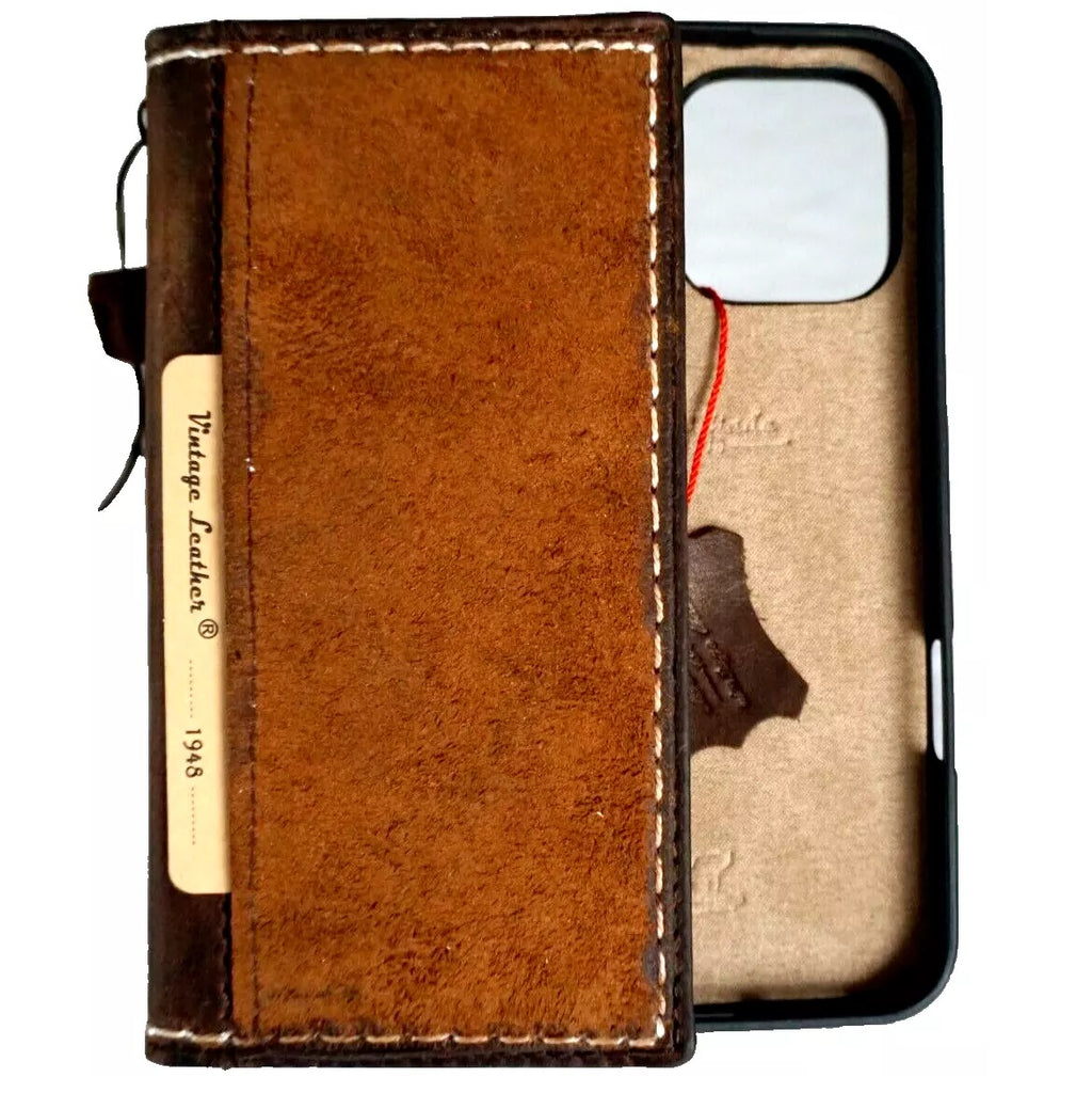 Handmade genuine leather phone case for iPhone 13-16 Pro Max and 8 Plus, featuring a removable wallet design by DAVISCASE.