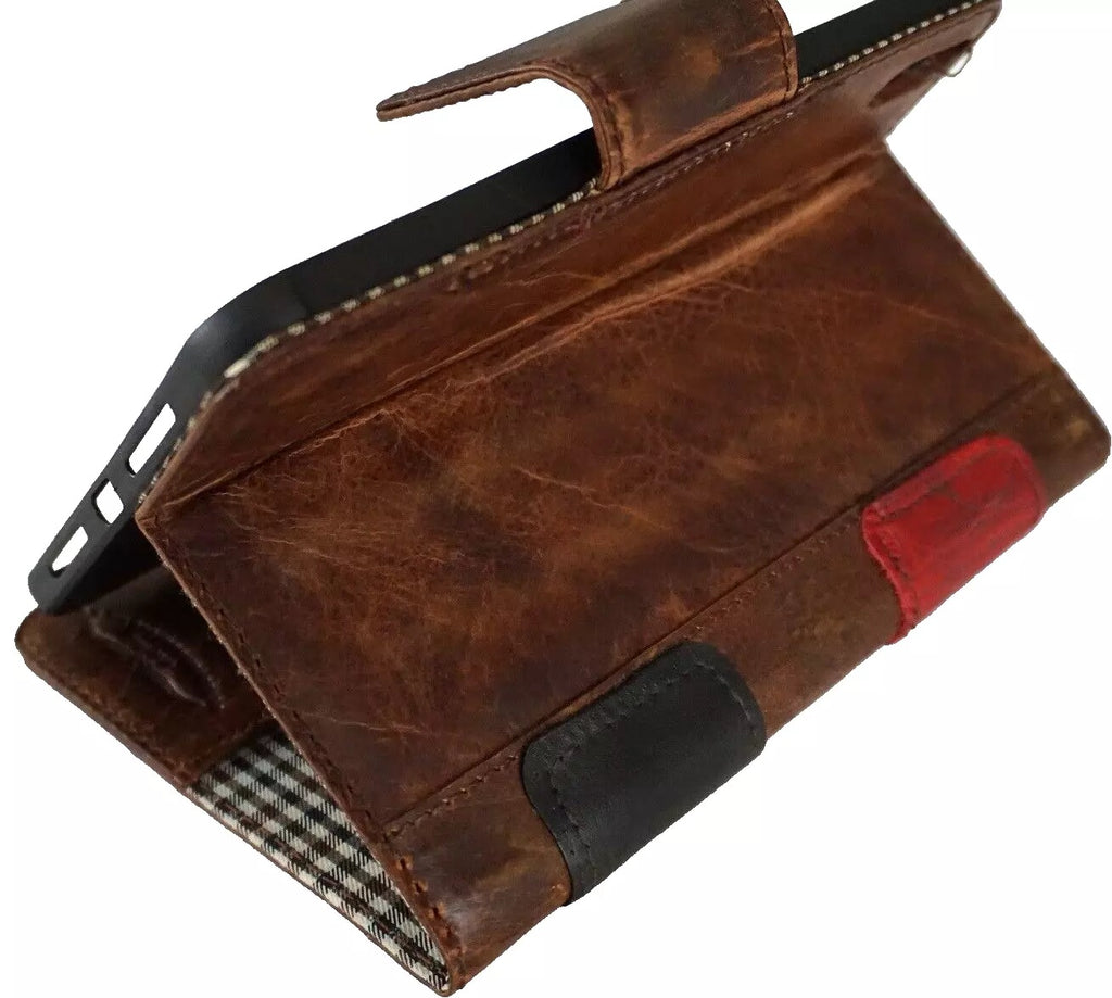 Genuine leather case for Apple iPad Mini 7 6 5 4 3 Pro by DAVISCASE, hand-made in red and blue, for 9.7-inch models.