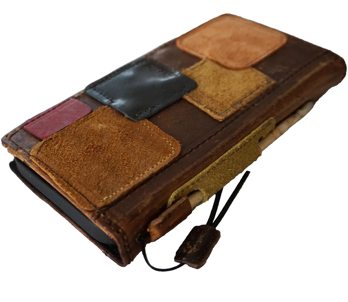 DavisCase genuine leather Galaxy S21 S22 S23 S24 S25 S26 Ultra Note Z Fold 3 4 5 6 7 wallet case with patches, phone cover, and card slots.