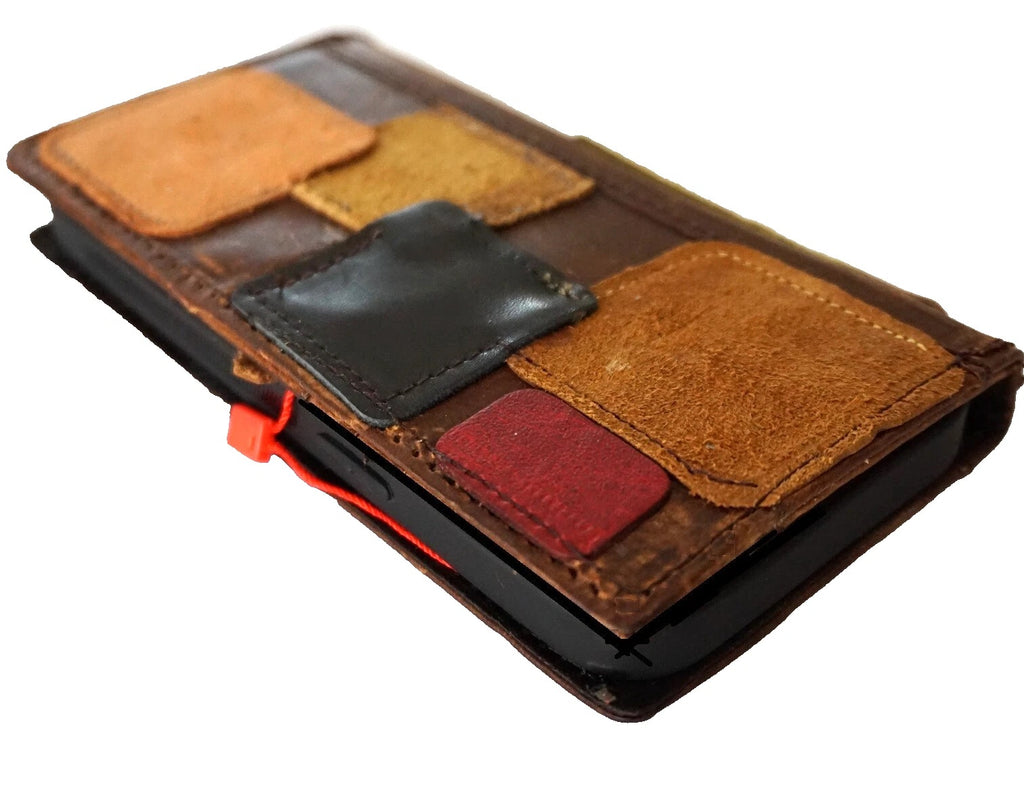 Handmade genuine leather phone case for iPhone 13-16 Pro Max with wallet and patch details, by DAVISCASE.