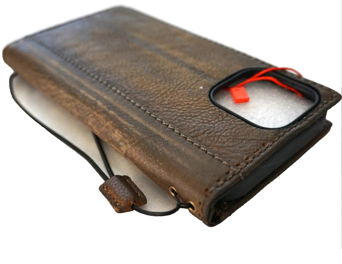 Genuine leather Galaxy S21 Ultra case by DAVISCASE with wallet and Z Fold design, featuring a luxurious cover and edge protection.