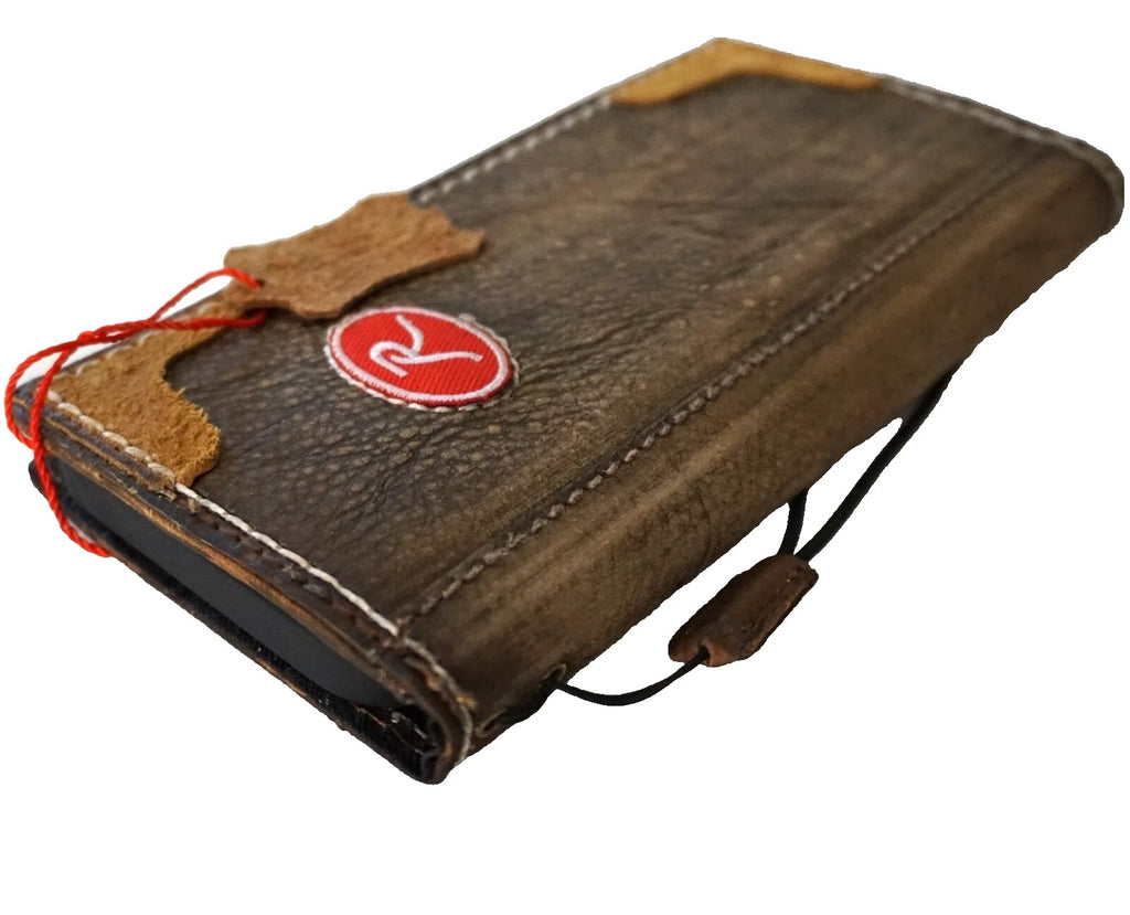Genuine leather wallet case for Google Pixel phones by DAVISCASE, featuring a fold book cover design and hand-made craftsmanship.