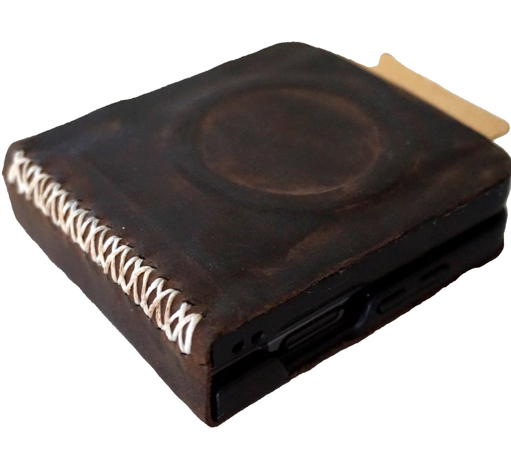 White leather wallet book case for Galaxy Z Flip series by DAVISCASE, with stitching and wireless charging compatibility.
