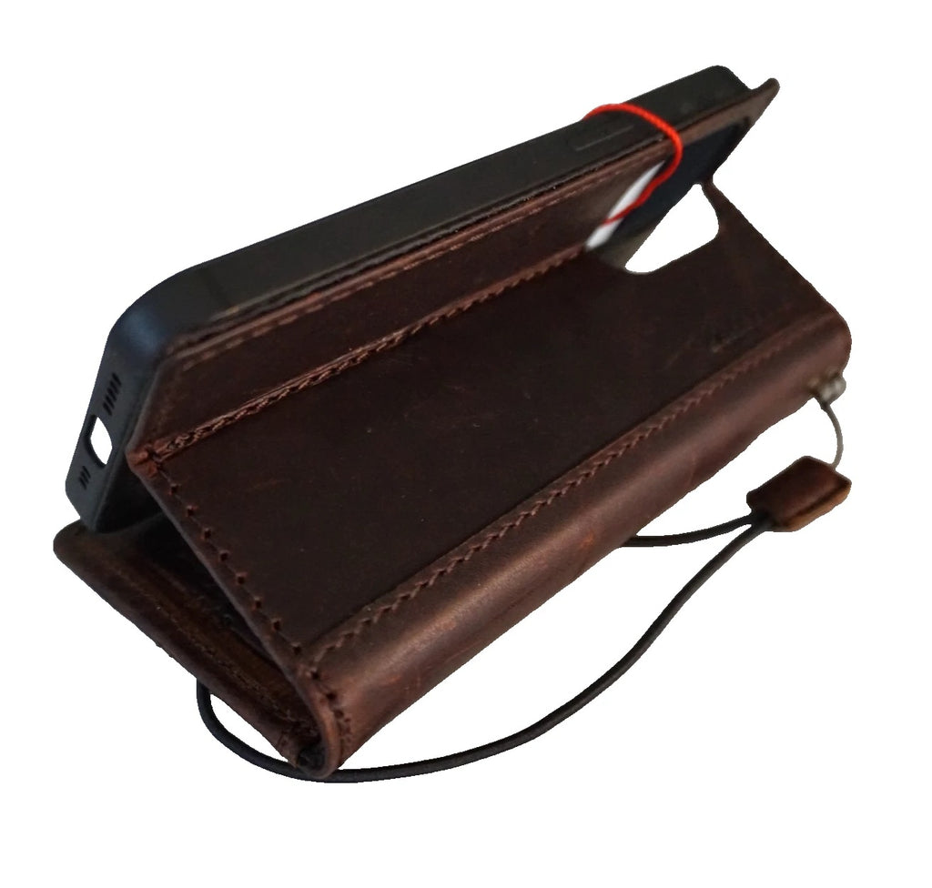 Handmade genuine leather phone case for Galaxy S25 FE, S24, S26 Ultra, Z Fold 5, with coarse seam and wallet design by DAVISCASE.