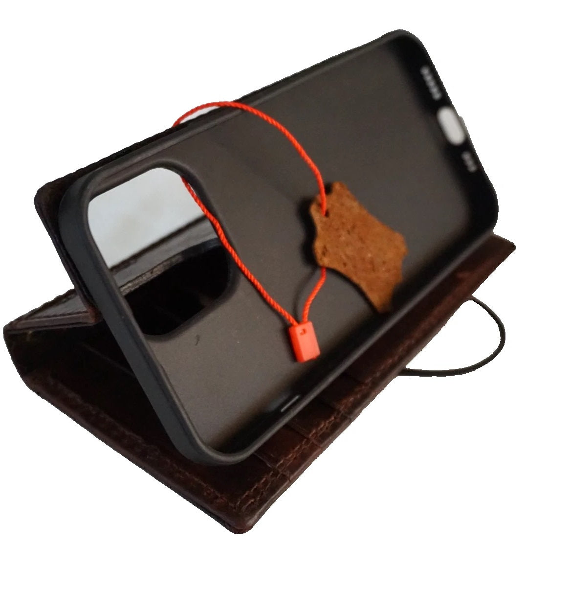 Handmade genuine leather phone case for Galaxy S26, S24, S25 Ultra, Z Fold 5, 6, 7 Edge, with wallet features and coarse seam detail.