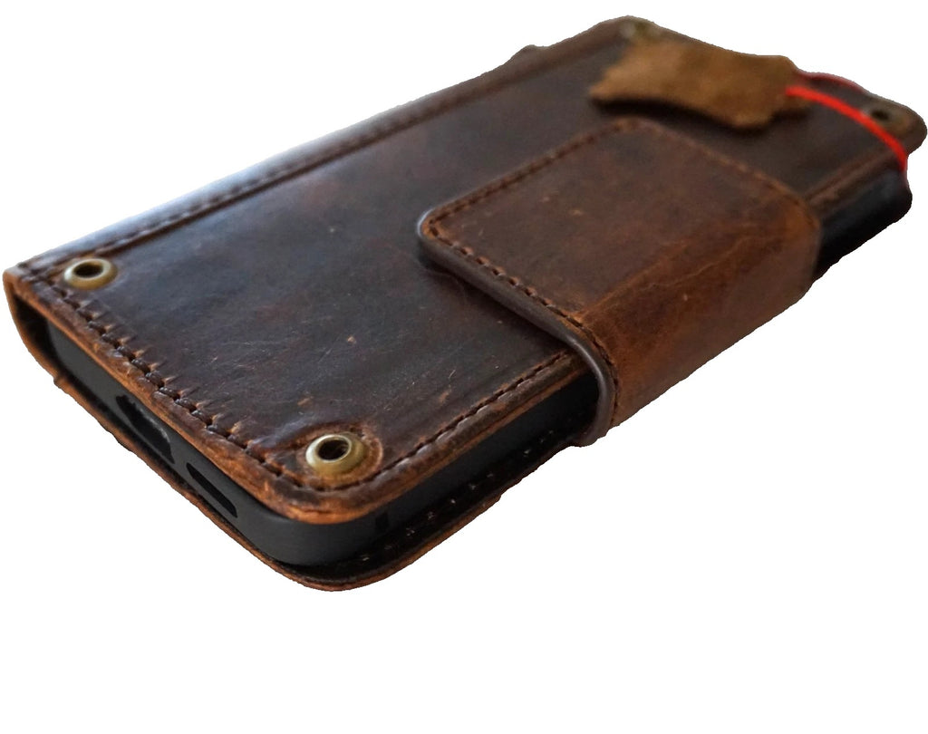 Handmade genuine leather phone case for iPhone 12-17 Pro Max with magnetic closure and limited edition design by DAVISCASE.