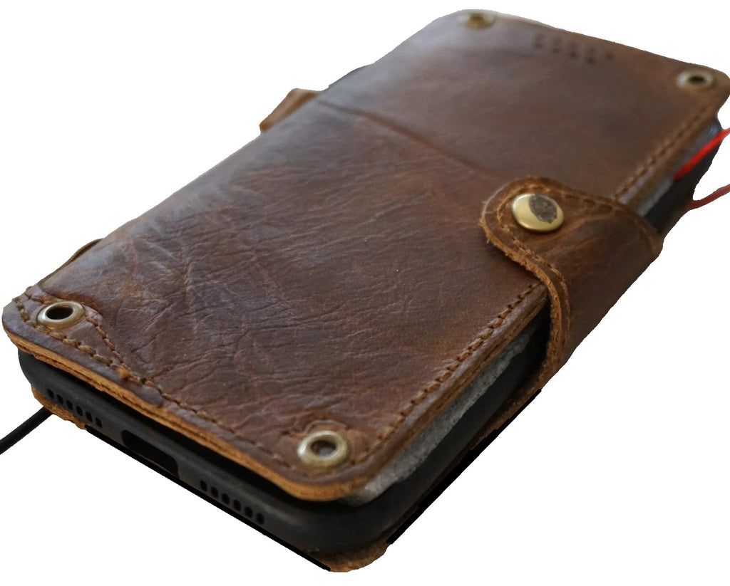 Handmade genuine leather phone case for Samsung Galaxy S24, S25, S26, Z Fold, and Note series, with a clasp and wallet style.