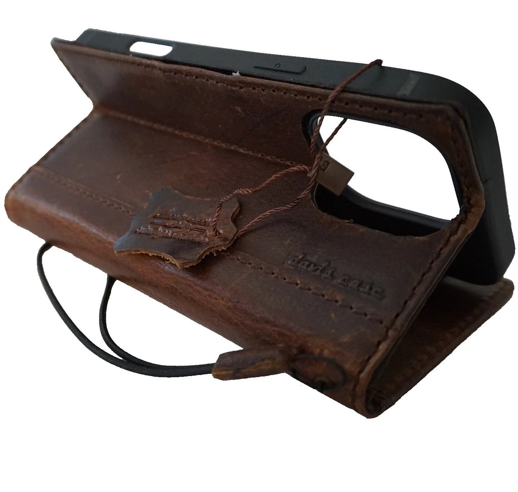 Handmade genuine leather phone case for Galaxy S26, S24, S25 Ultra, Z Fold 4-7, featuring wallet design by DAVISCASE.