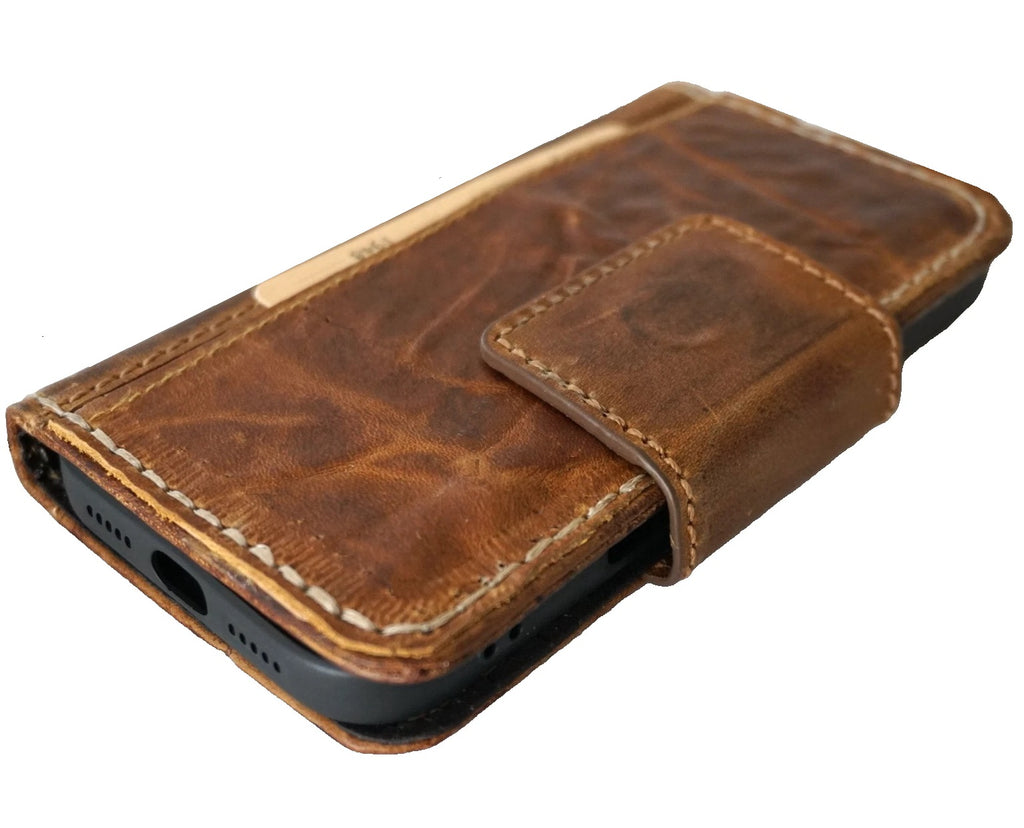 Handmade genuine leather phone case for iPhone 14-17 Pro Max by DAVISCASE, with magnetic closure and 18 fold wallet design.