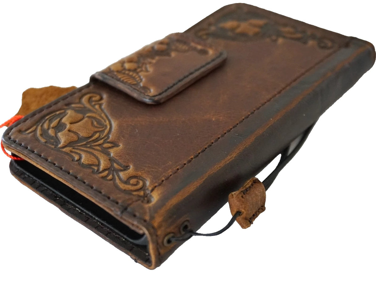 Handmade genuine leather phone case for Galaxy S24 to S26 and Note series by DAVISCASE, featuring wallet and hand-sewn details.