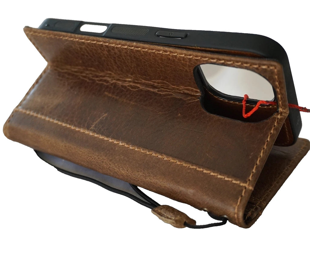 Genuine tan leather Galaxy S26 S25 S23 S24 Ultra Note Edge FE case from DAVISCASE with wallet, Z Fold design, and oiled finish.