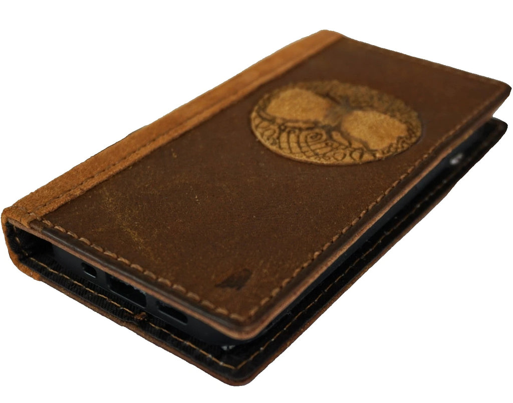 Handmade genuine leather phone case for Samsung Galaxy S24, S25, S26, Galaxy Z Fold 3-7, featuring wallet and credit card slots.