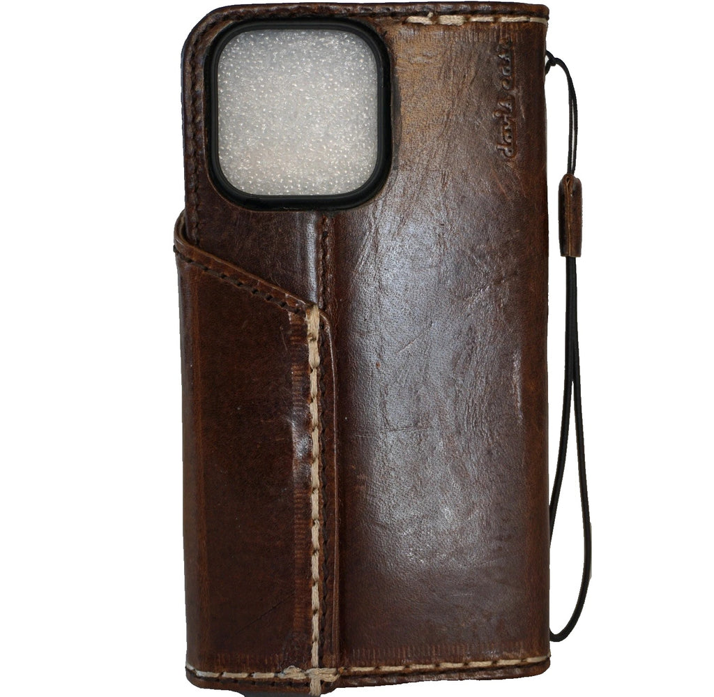 Handmade genuine leather phone case by DAVISCASE for iPhone 15, 16, 17, or 16E Pro Max with wallet design and magnetic seam.