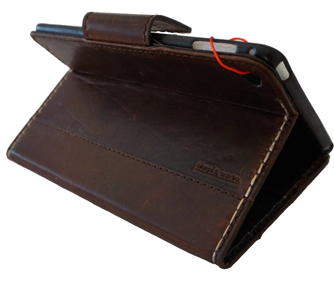 Genuine leather case for Apple iPad Mini 7, 6, 5, 4 Pro by DAVISCASE, handcrafted 9.7-inch cover for 2024 A2995 model.
