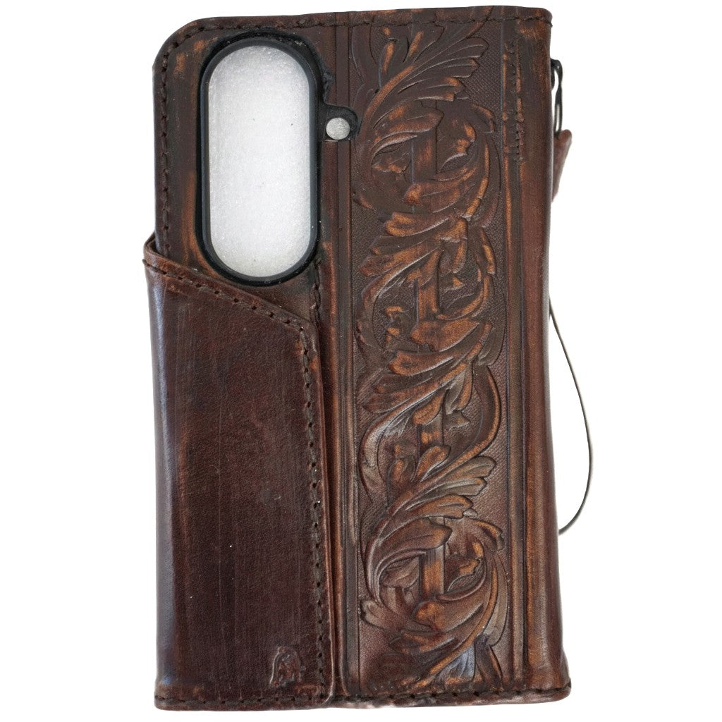 Handmade genuine leather phone case for Galaxy Z Fold 8, 7, 6, 5 by DAVISCASE, featuring vintage dark art wallet design and full grain leather.