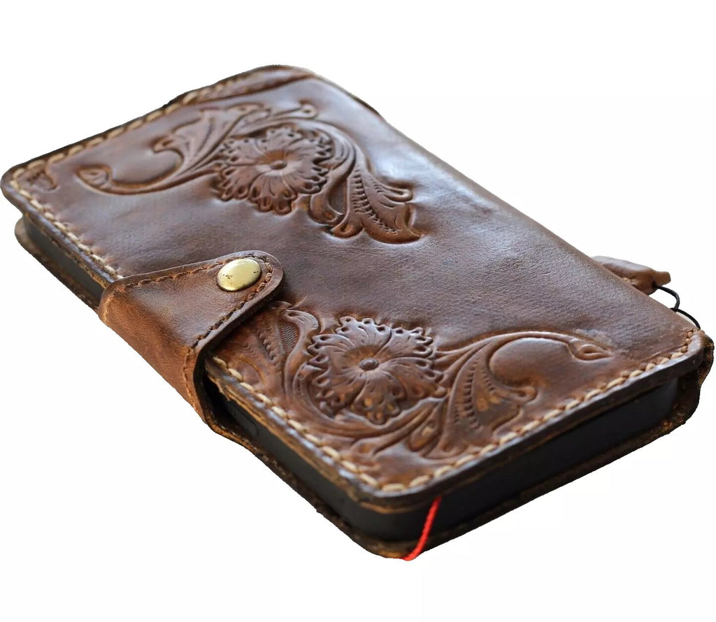 Handmade genuine leather wallet book cover case for Galaxy Z Fold 8, 3, 4, 5, 6, 7 by DAVISCASE, with luxurious Deko details