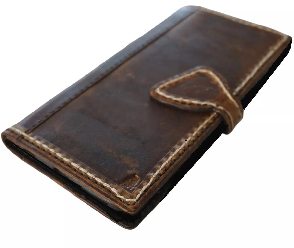 Handmade genuine leather phone case for iPhone 16, 15, 14, 12, and SE by DAVISCASE, with magnetic clasp and sewn hand-oiled finish.