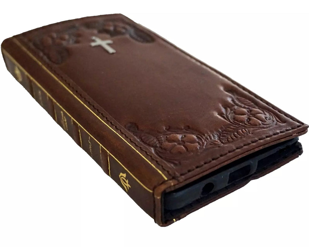 Handmade DAVISCASE genuine leather phone case with vintage cross of Jesus design for iPhone 12-16 Pro Max and other models.
