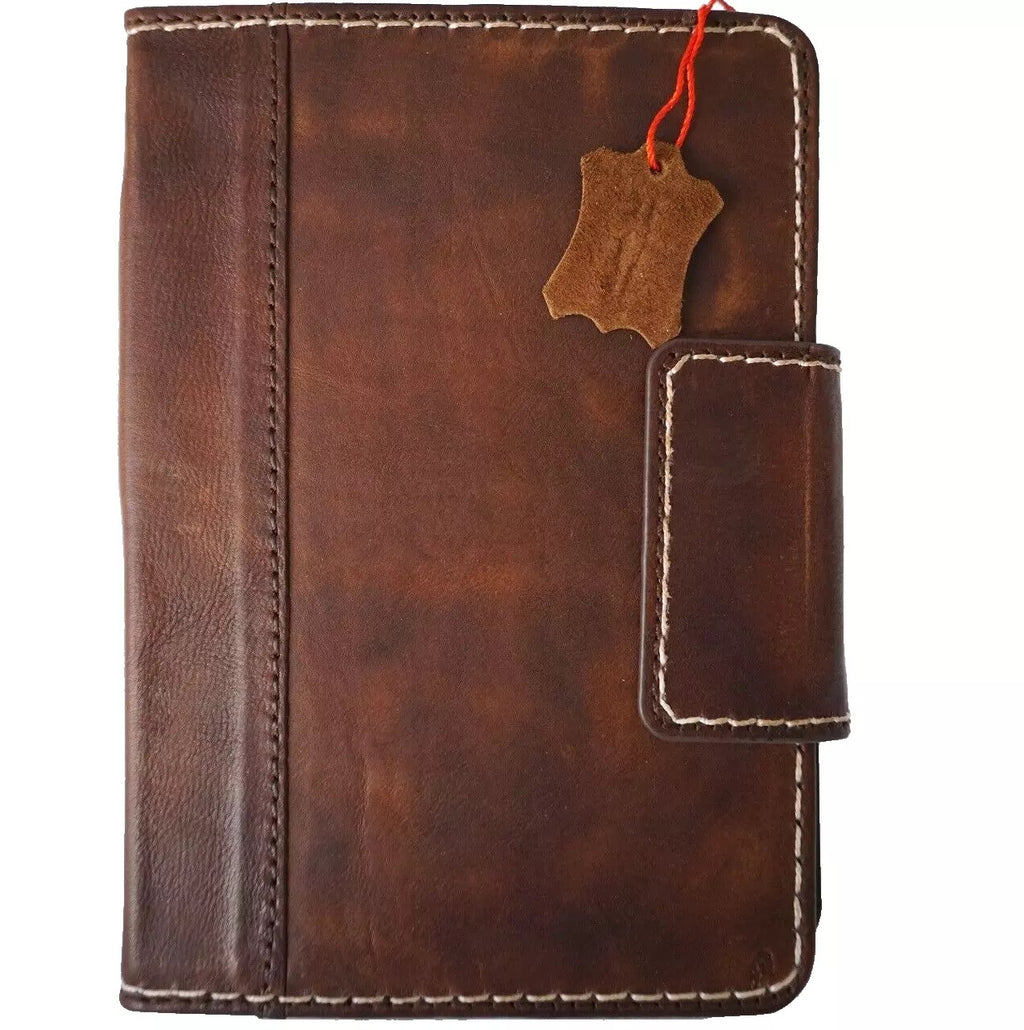 Genuine leather handmade iPad Mini case by DAVISCASE, compatible with models 3 to 6, featuring a luxurious, hand-sewn design.