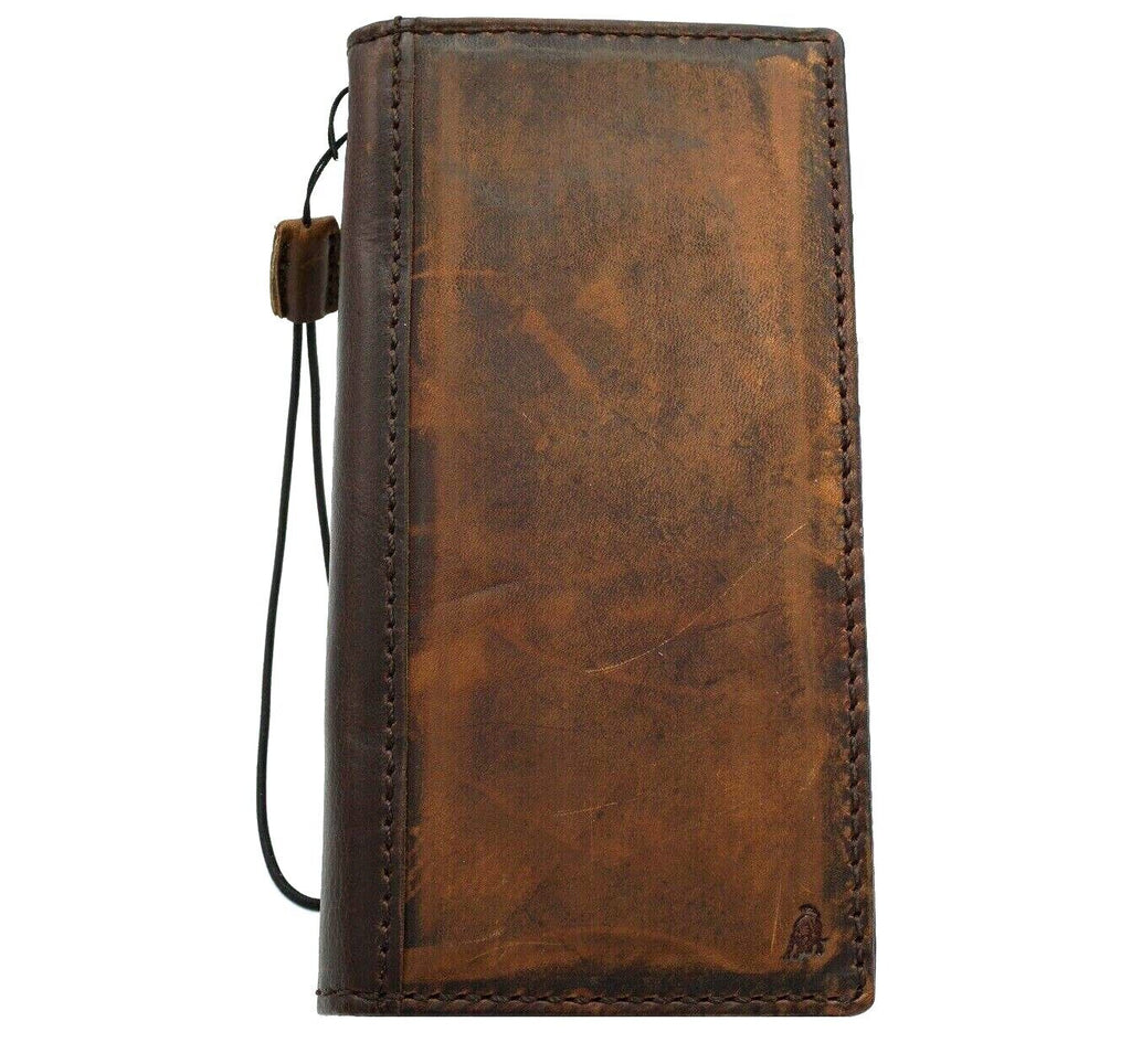 DavisCase handmade leather phone case for iPhone 11-15 Pro Max, vintage style with credit card slots and full grain leather finish.