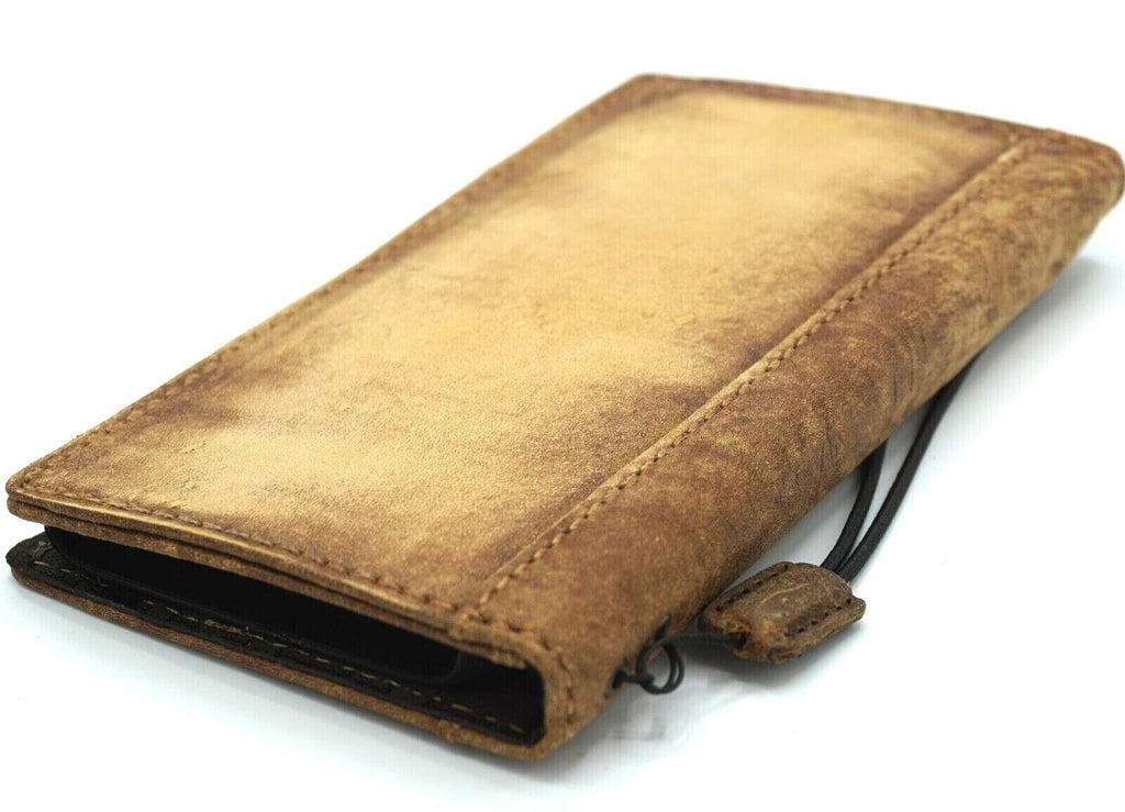 Handcrafted vintage leather phone case for iPhone 12-16 Pro Max, SE, 8 Plus, with art tan finish and wallet-style design by DAVISCASE.