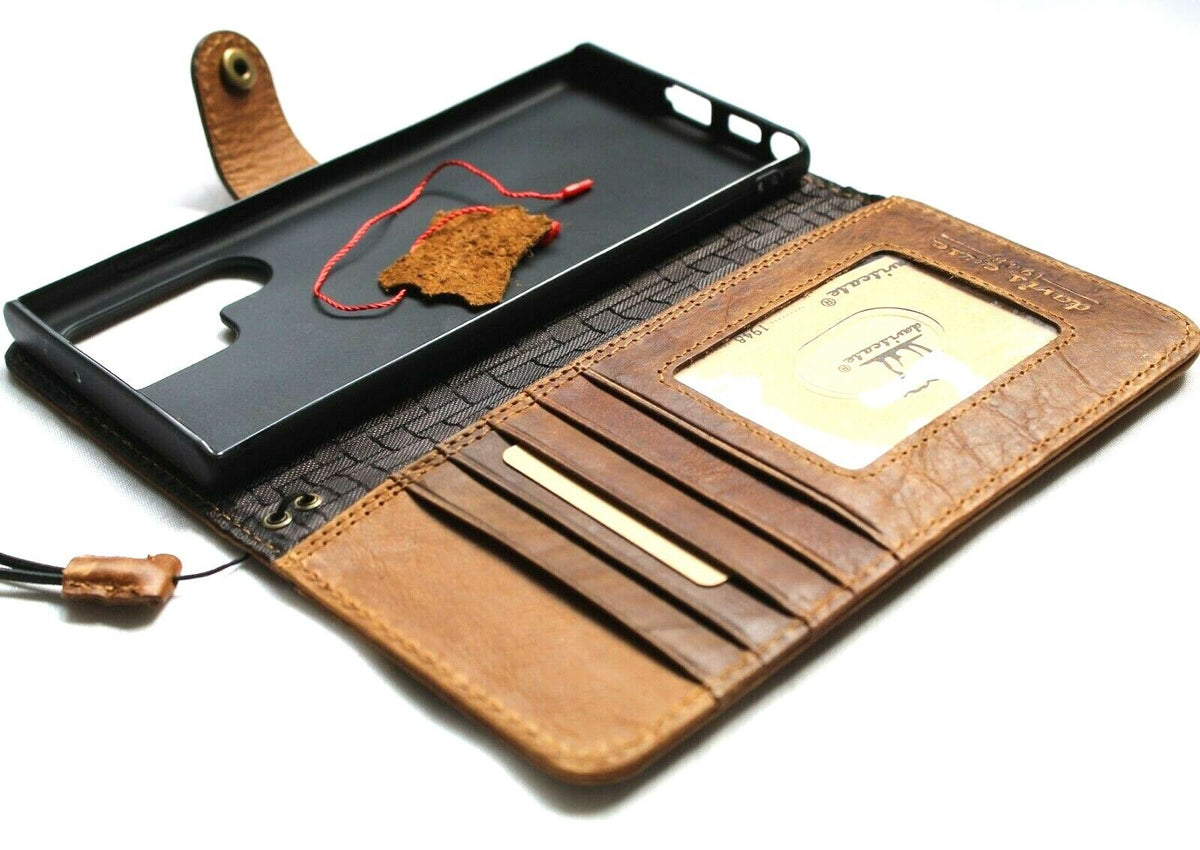 Handmade genuine leather phone case for Samsung Galaxy S and Note series, with wallet and fold features by DAVISCASE.