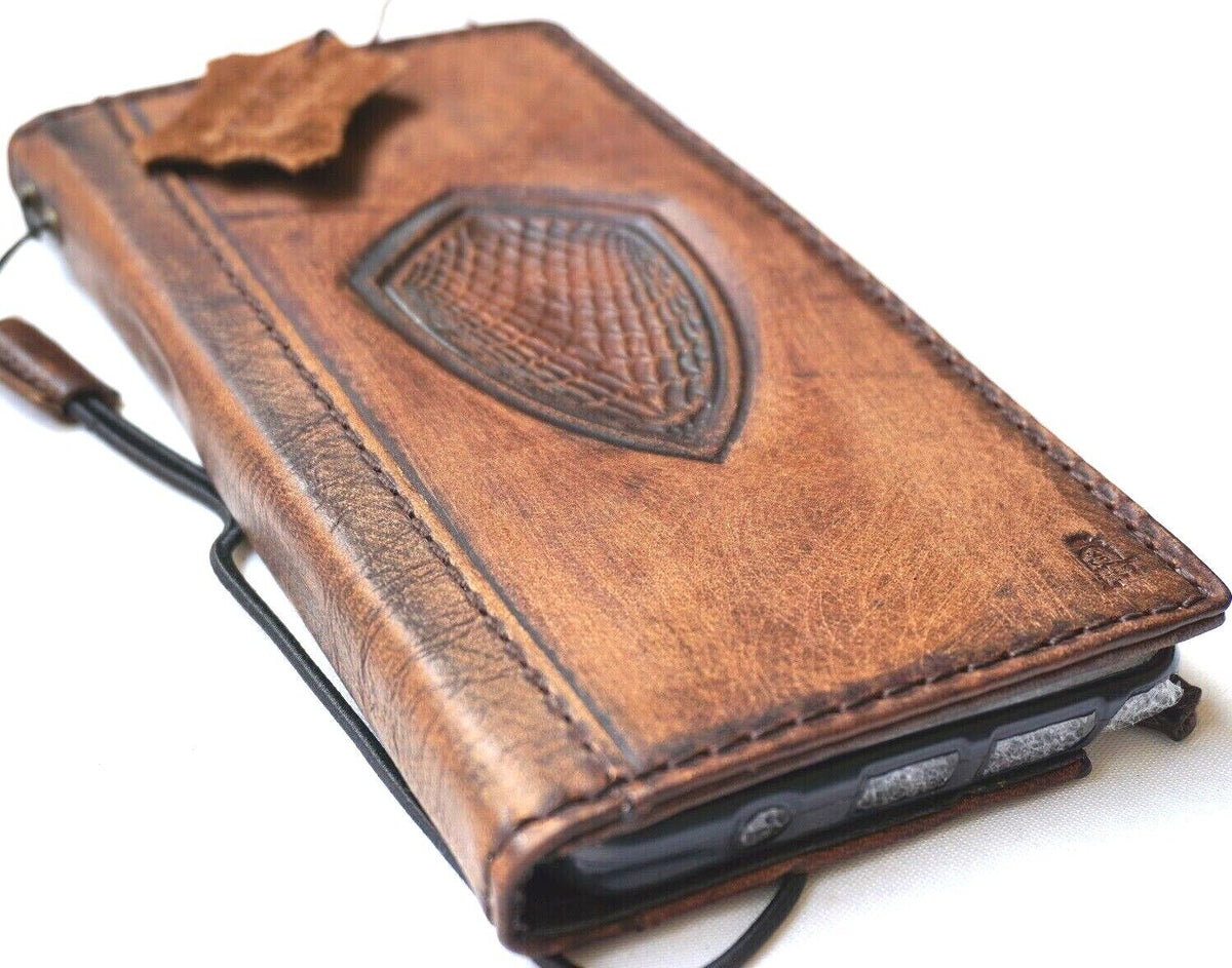 Handmade genuine leather phone case for Galaxy S22, S21, A71, A51, and Note series by DAVISCASE with vintage diamond design and wallet features.