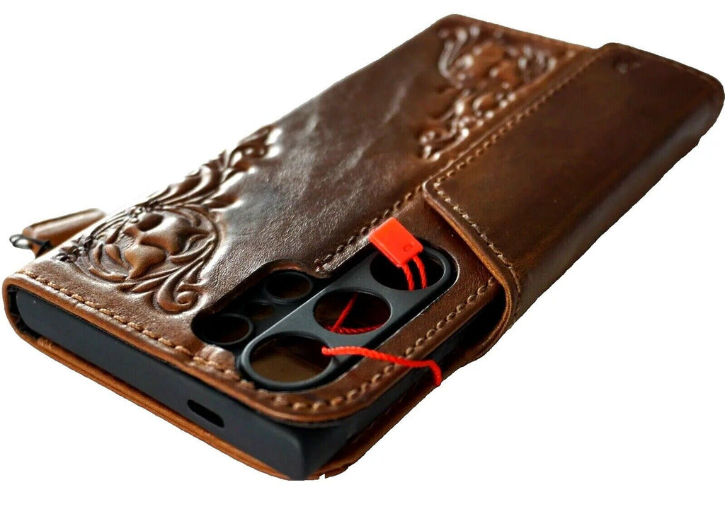 Handmade genuine leather case for Samsung Galaxy S24, S25, S26 Ultra with magnetic closure, wallet style, and wireless charging compatibility.