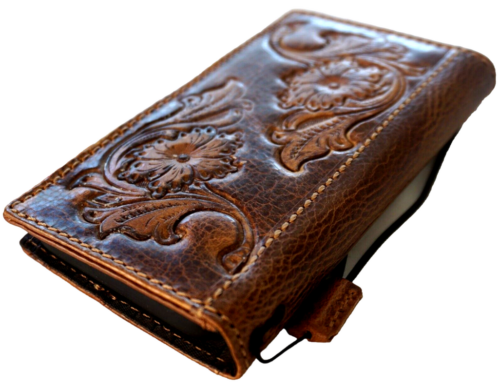 Handmade genuine leather phone case for iPhone models 8 to 16 by DAVISCASE, featuring a wallet-style book cover in luxury mini art design.