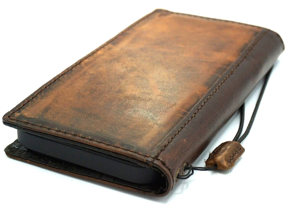 DavisCase handmade genuine leather phone case for iPhone 11-15 Pro Max, vintage style with credit card slots and shark craft details.