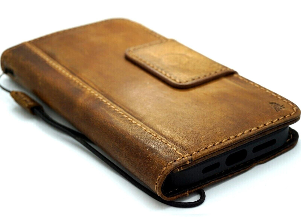 Vintage-style DAVISCASE genuine leather phone case with credit card slots for iPhone 13, 12, 11, 14, 15 Pro Max, SE, XS.