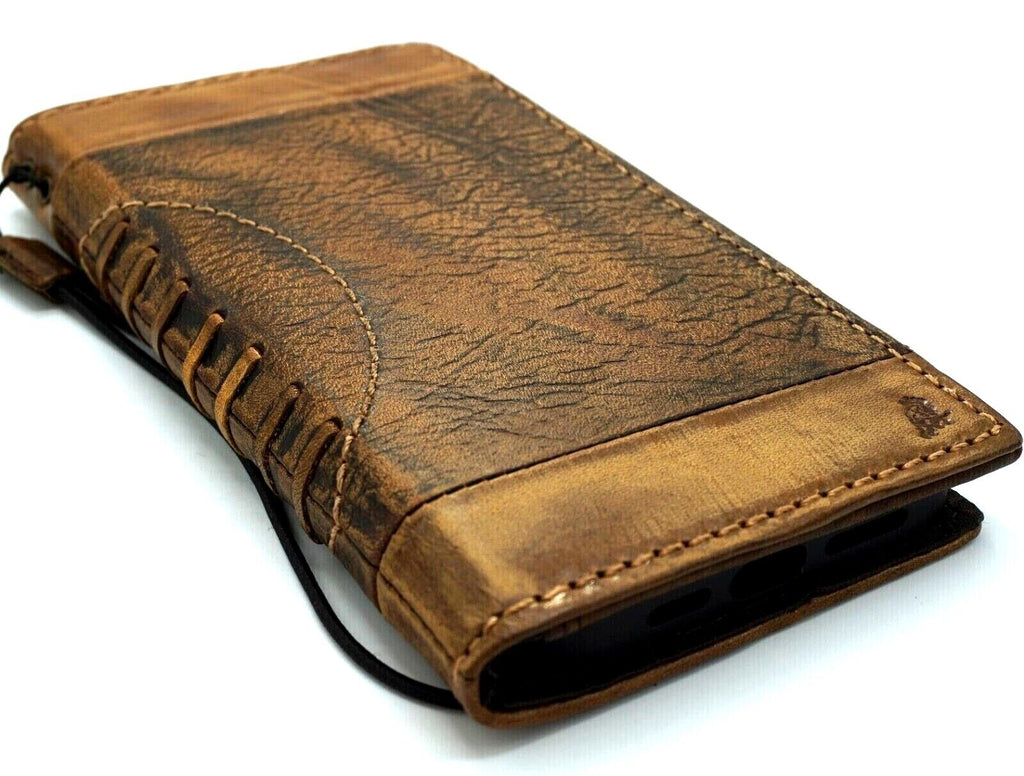 Vintage-style genuine leather phone case for Apple iPhone 11 to 15, with card slots, handcrafted by DAVISCASE.