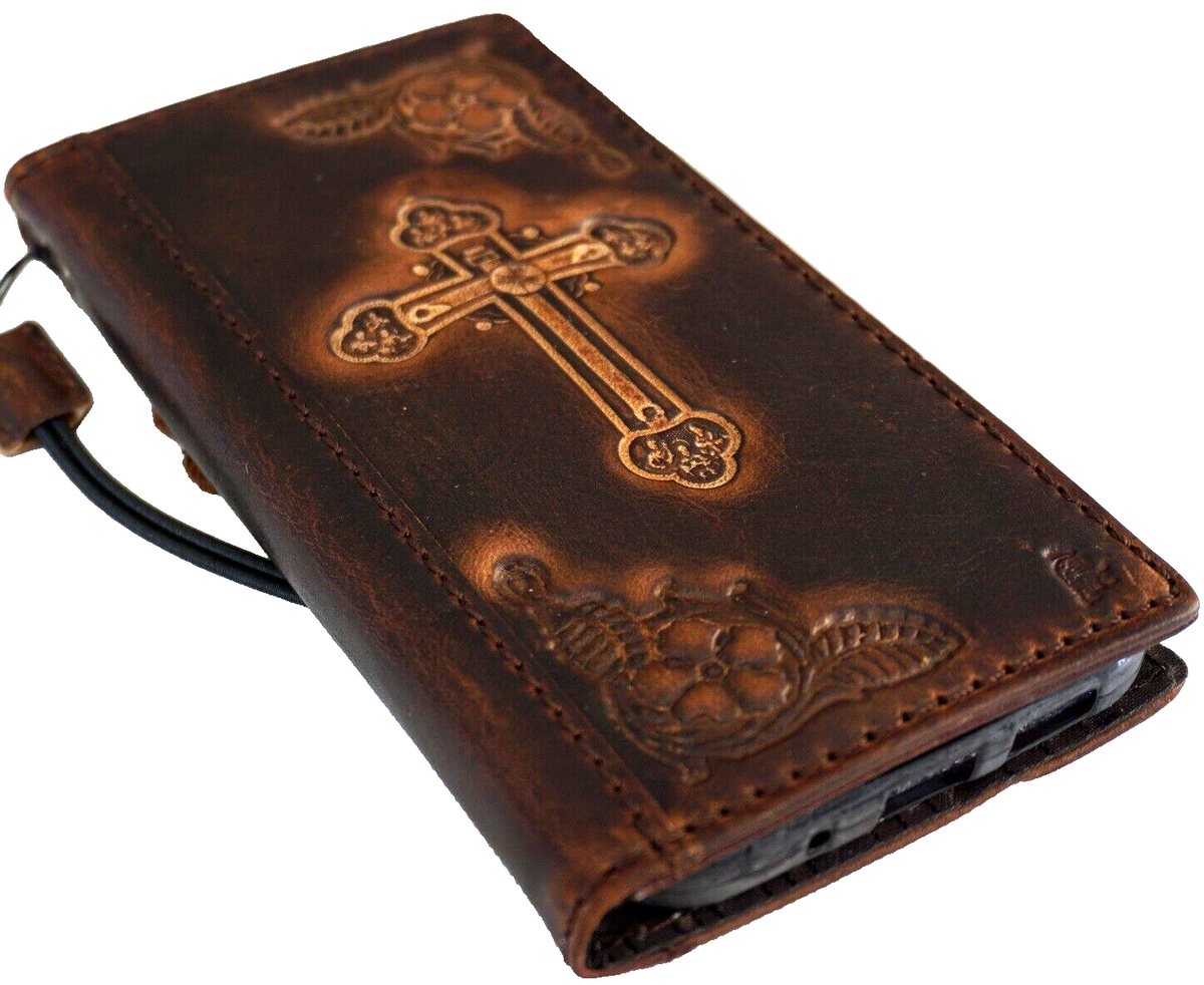 Genuine leather Google Pixel phone case by DAVISCASE with Jesus cross design, features wallet-style book cover for Pixel 10 and 9 Pro XL.