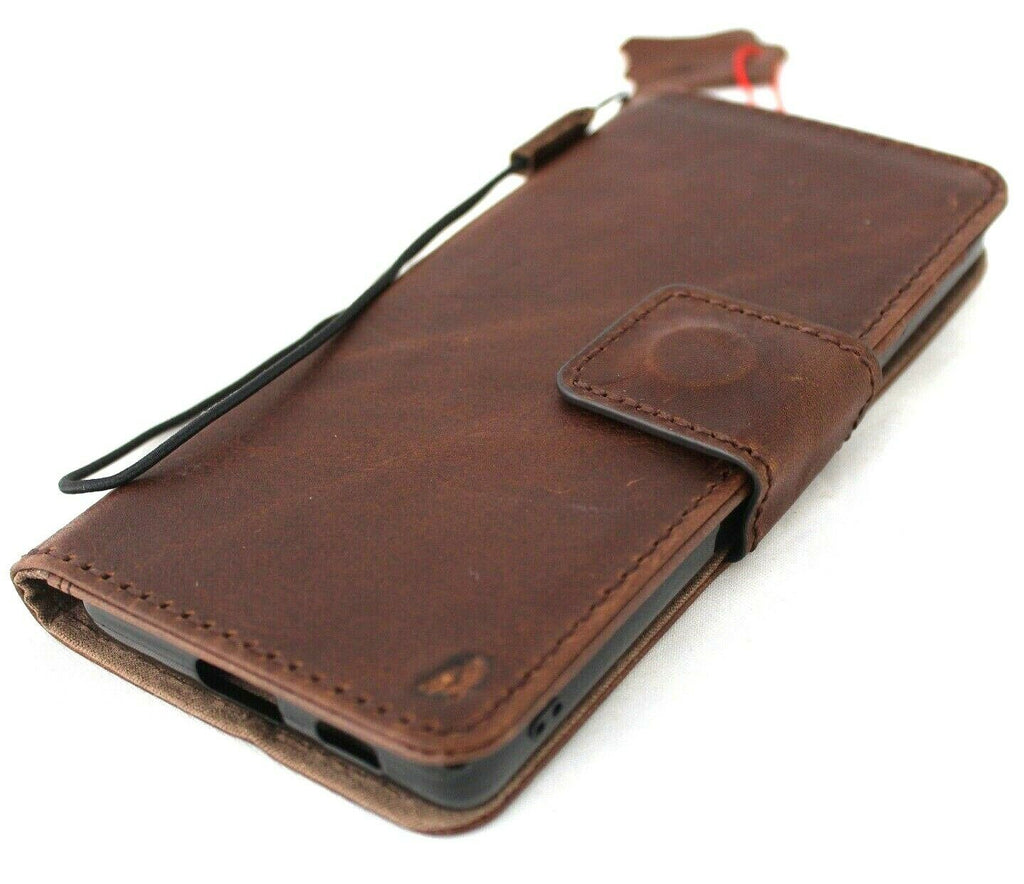 Handmade genuine leather phone case for Samsung Galaxy S22, S21, S20, S23, S24, S25 Ultra, FE, Note 25 Edge with magnetic wallet feature.