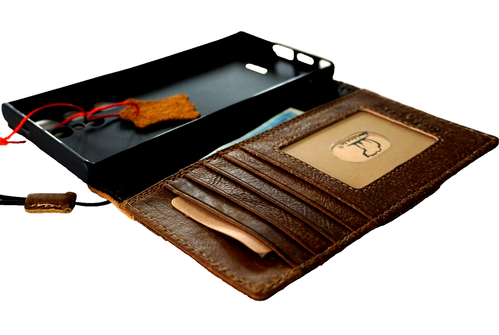 Handmade genuine leather phone case for Samsung Galaxy S22/S21/S20/S23/S24/S25 Edge and Z Fold 3-7 with wallet feature by DAVISCASE.