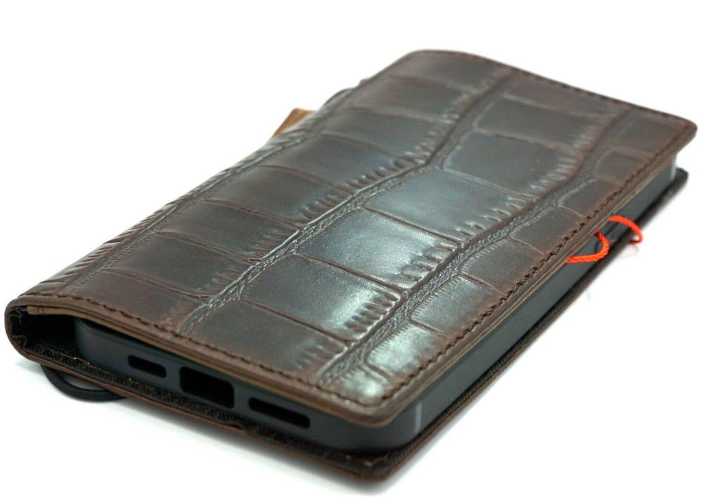 Handmade DAVISCASE genuine leather phone case with wallet and credit card slots for Galaxy S24 Z Fold 4, crocodile style.