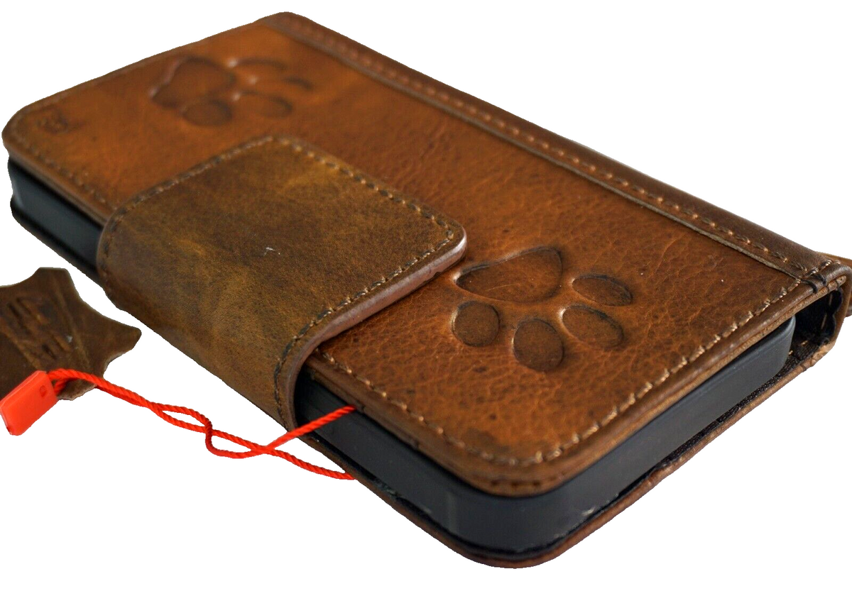 Handmade genuine leather phone case for Samsung Galaxy S24, S25, S26, Fold 4, 5, 6, 7, and Note series by DAVISCASE with wallet and magnetic closure.