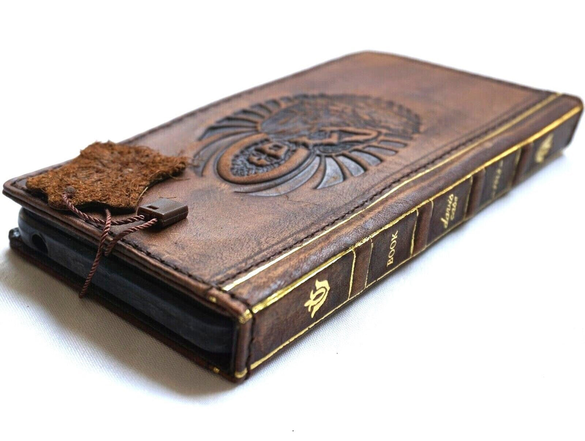 Handmade leather phone case for iPhone 11-16 Pro Max, featuring vintage style, credit card slots, and full grain leather by DAVISCASE.