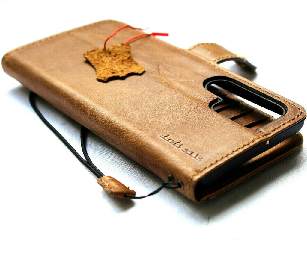 Genuine leather phone case for Samsung Galaxy models and Note Z Fold, DAVISCASE vintage tan wallet book cover with clasp.