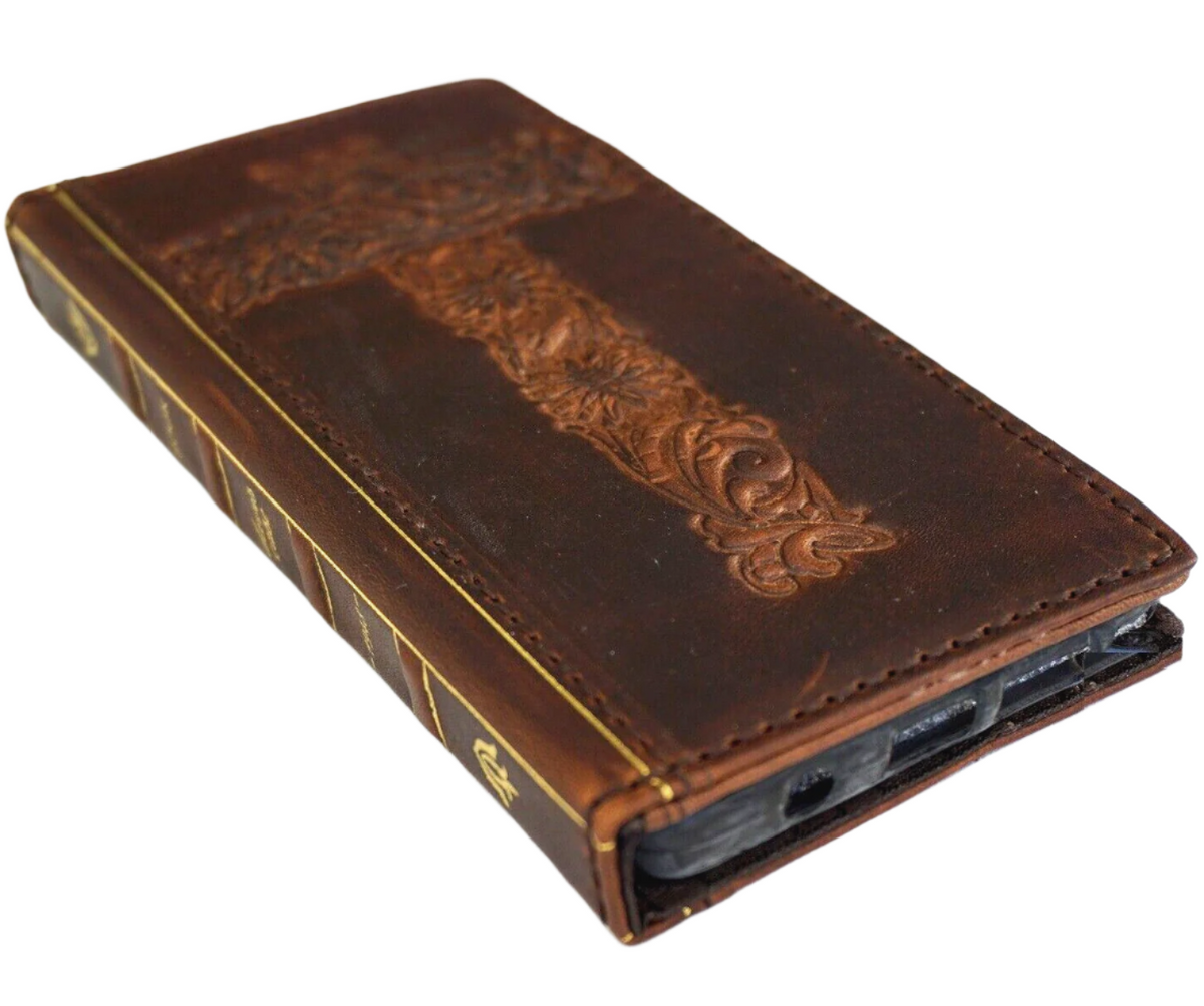 Genuine leather Samsung Galaxy S24 case by DAVISCASE with vintage book style design and built-in wallet feature.